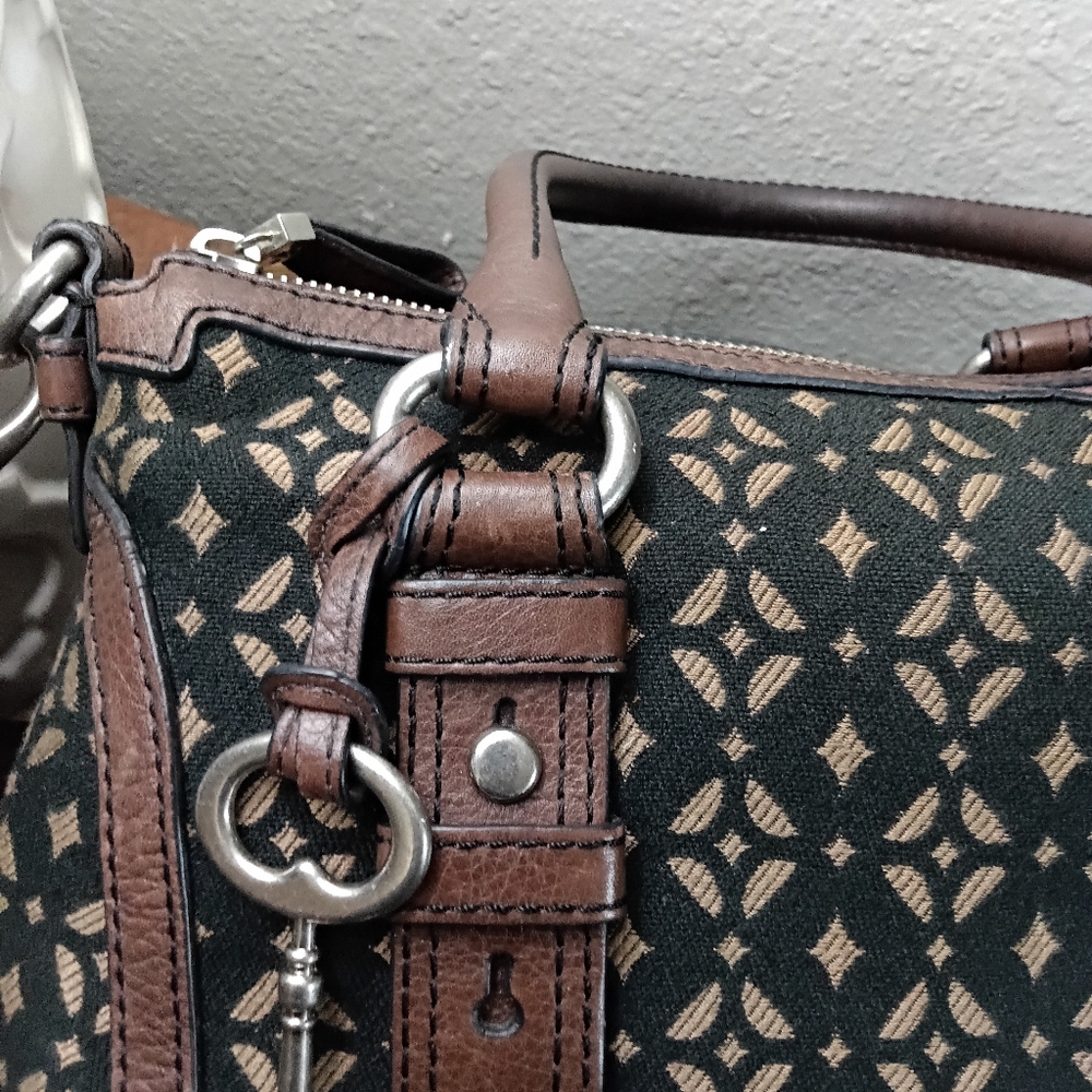 Fossil Maddox Signature Satchel - image 7